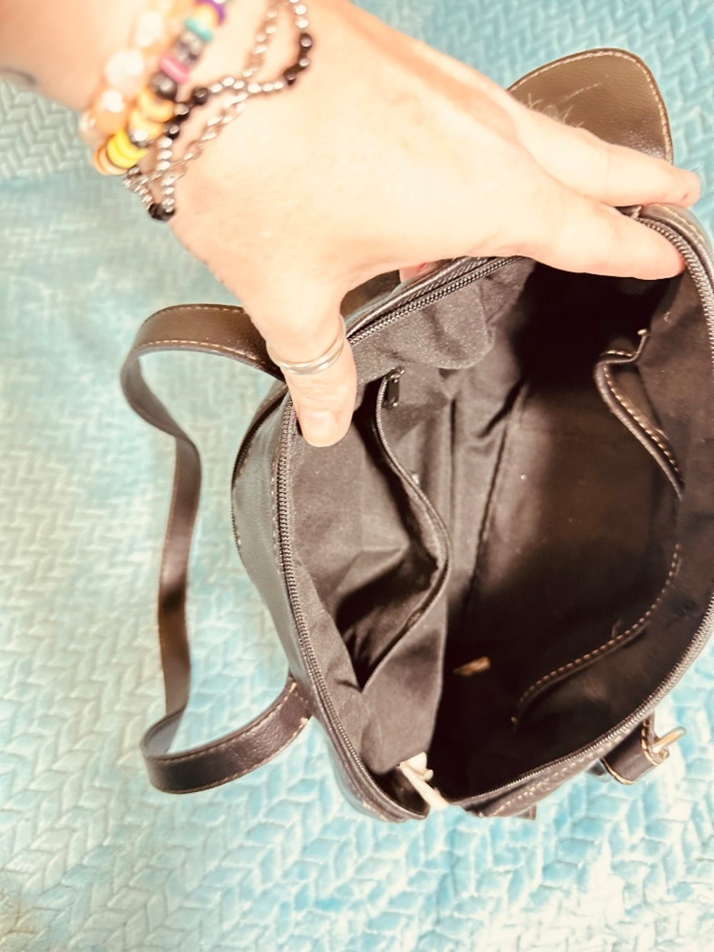 Black Genuine Leather Shoulder Bag Soft Pebbled Slouchy Zip Top Everyday Purse - Picture 9 of 15